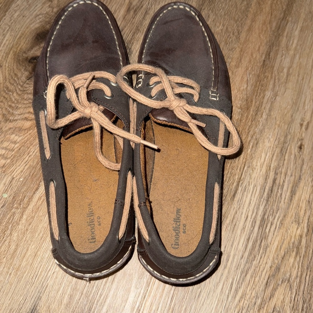 Goodfellows Dark Brown Size 9 Sperrys Like.